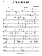 Broadway Favorites - Women's Edition (noty na klavír, zpěv, akordy na kytaru)
